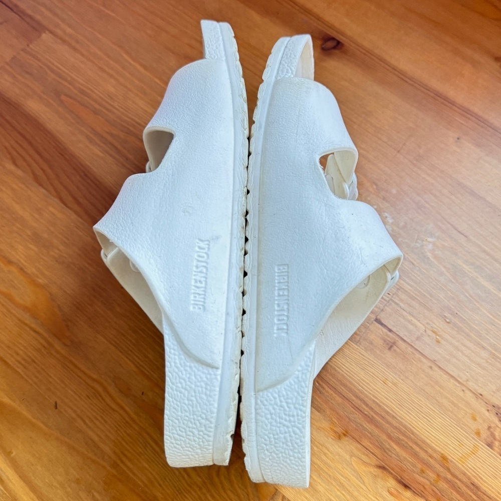 Birkenstock’s - Picture 4 of 8